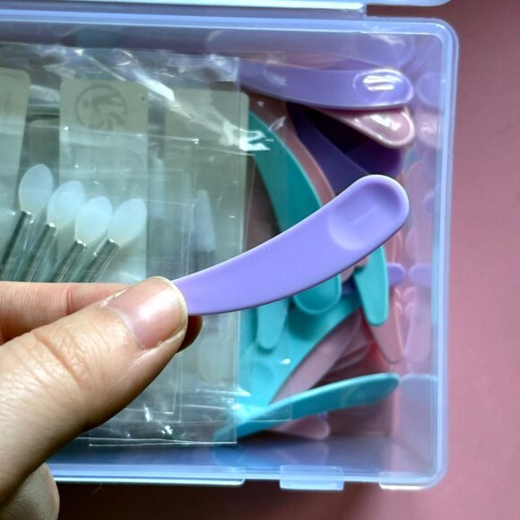 Lip balm and cream spatulas - Picture 4 of 4